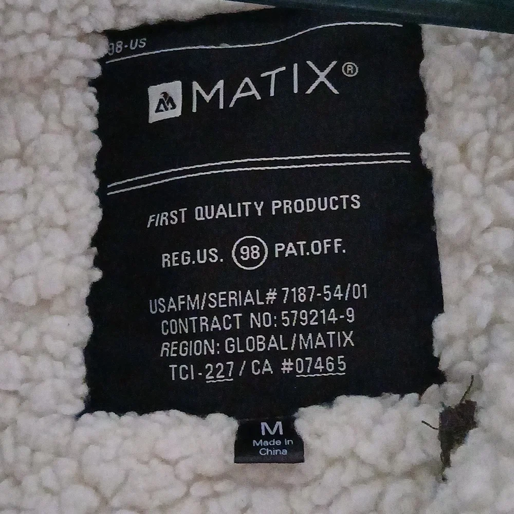 Vest - Picture 5 of 5
